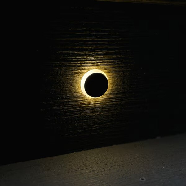 Eclipse recessed light